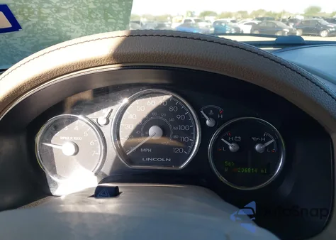 2008 Lincoln Mark Lt z USA, uszkodzony, nr VIN 5LTPW16558FJ00512